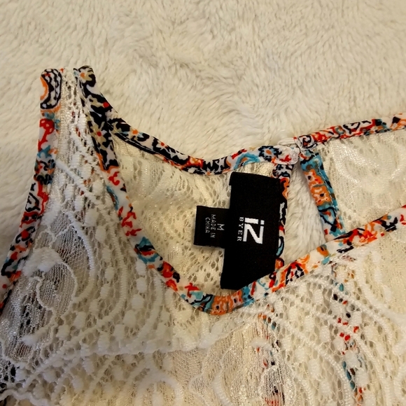 IZ Byer Junior's Sleeveless Blouse in Bright Colors With Lace Top - Size Medium - Picture 2 of 4